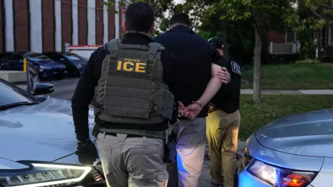 ICE detuvo a más de 75 mil migrantes sin historial criminal
