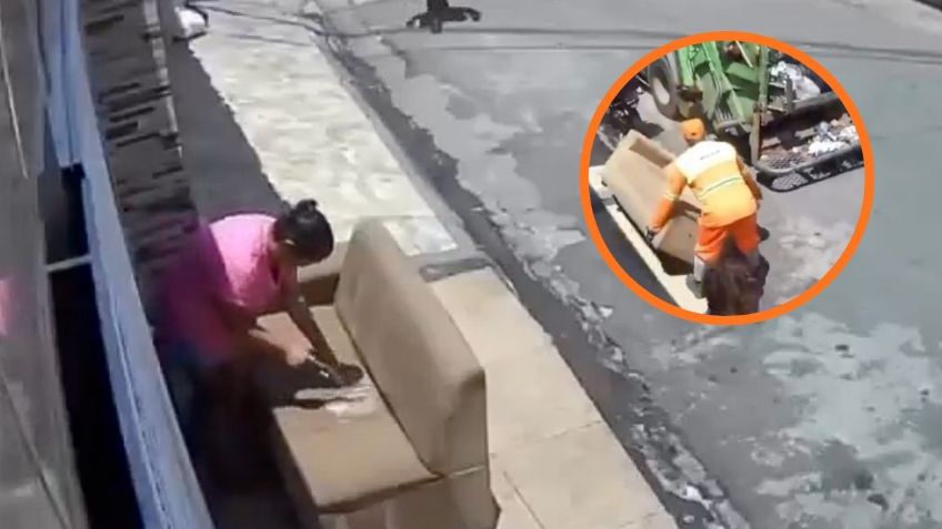 Mujer lava su sillón, lo deja secando y el camión de la basura se lo lleva