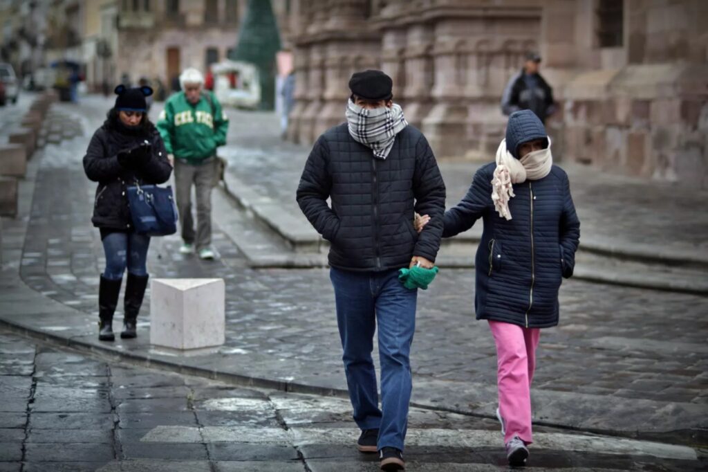 Masa de aire polar activa heladas, vientos extremos y lluvias en gran parte de México