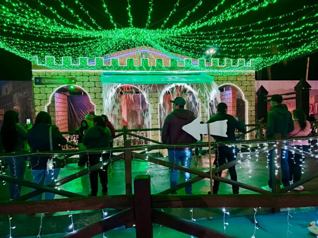 Disfruta la gran familia duranguense una Feria Navideña limpia y ordenada