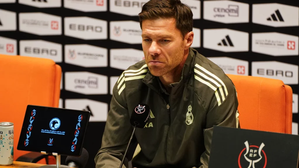 Xabi Alonso deja el Real Madrid tras derrota ante Barcelona