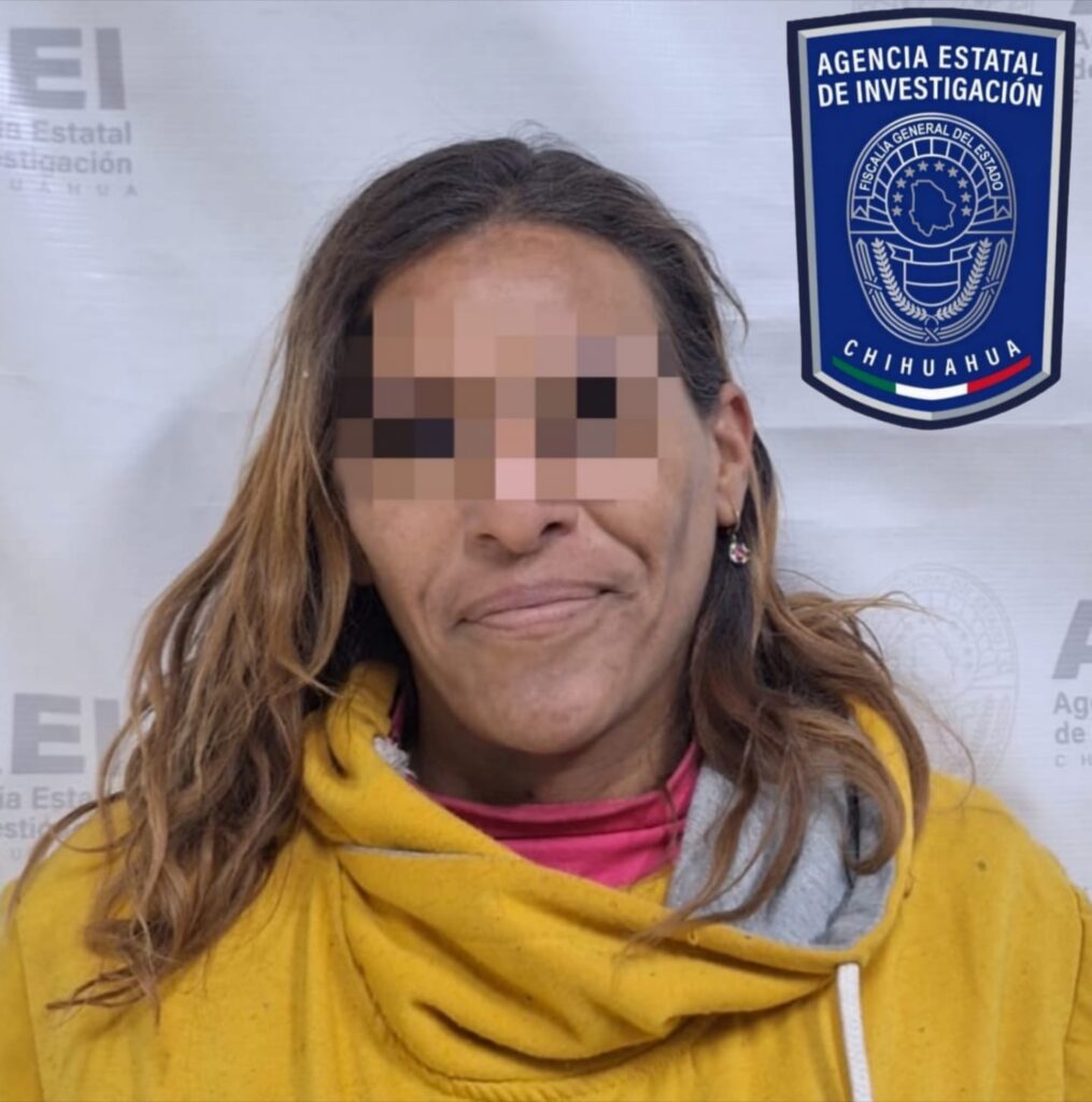 Detienen a mujer por robo de celular en Parral