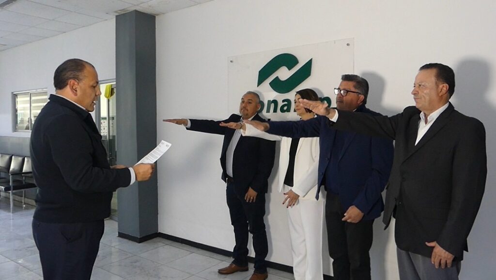 Toman protesta a nuevos directivos de planteles del Conalep