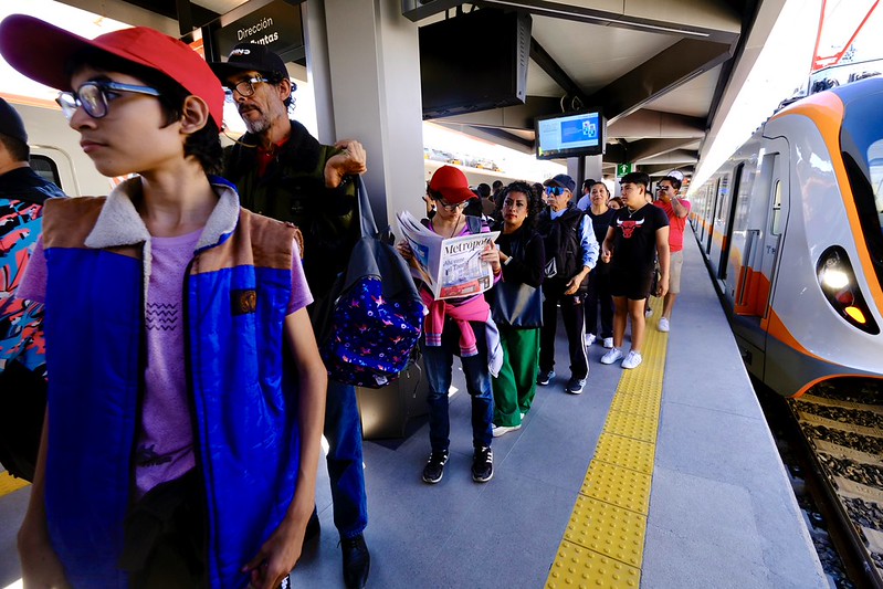 Con más de 820 mil personas movilizadas, la Línea 4 del Tren Ligero cumple un mes y supera expectativas