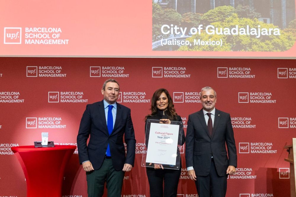 Reciben Verónica Delgadillo y Guadalajara el premio ‘Cultural Figure of the Year 2025’ en Barcelona
