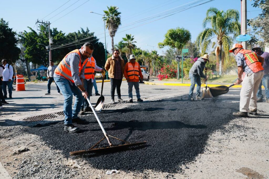 Gerardo Quirino encabeza la primera macrobrigada “Siempre Hay Chamba” de 2026 en Cimas del Sol