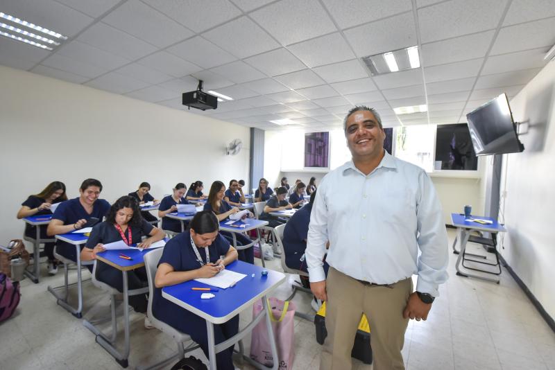 Regresarán a clases este lunes 341 mil 617 alumnas y alumnos de la UdeG