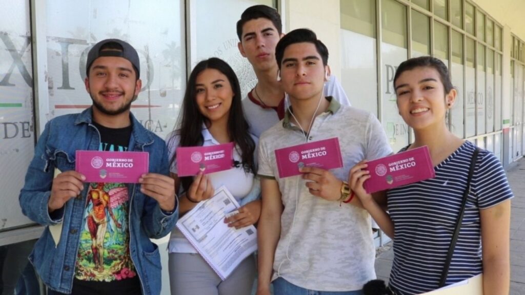 Beca Benito Juárez: Así puedes revisar si tienes pagos pendientes por cobrar