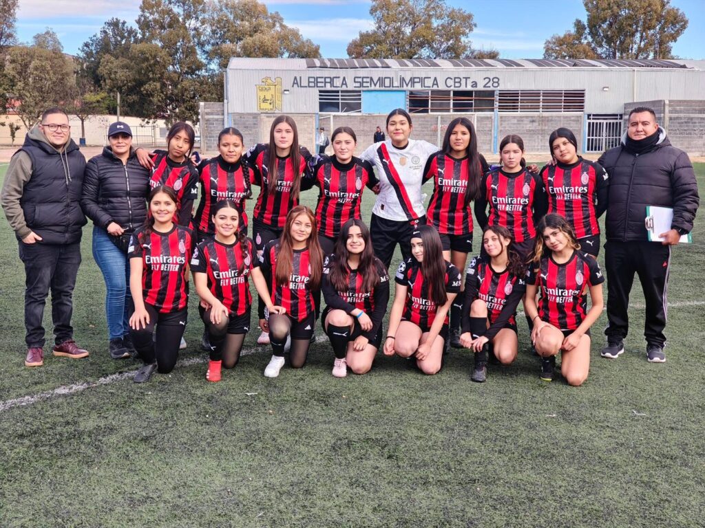 CBTF No. 2 de Santiago clasifica con equipos femenil y varonil a estatal de futbol