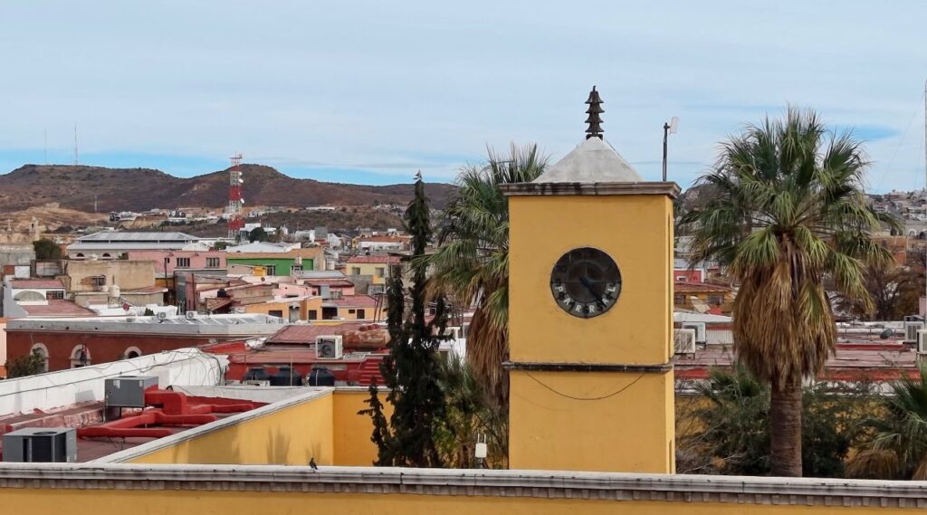 Gobierno de Parral reactiva el reloj emblemático de la Casa de la Cultura