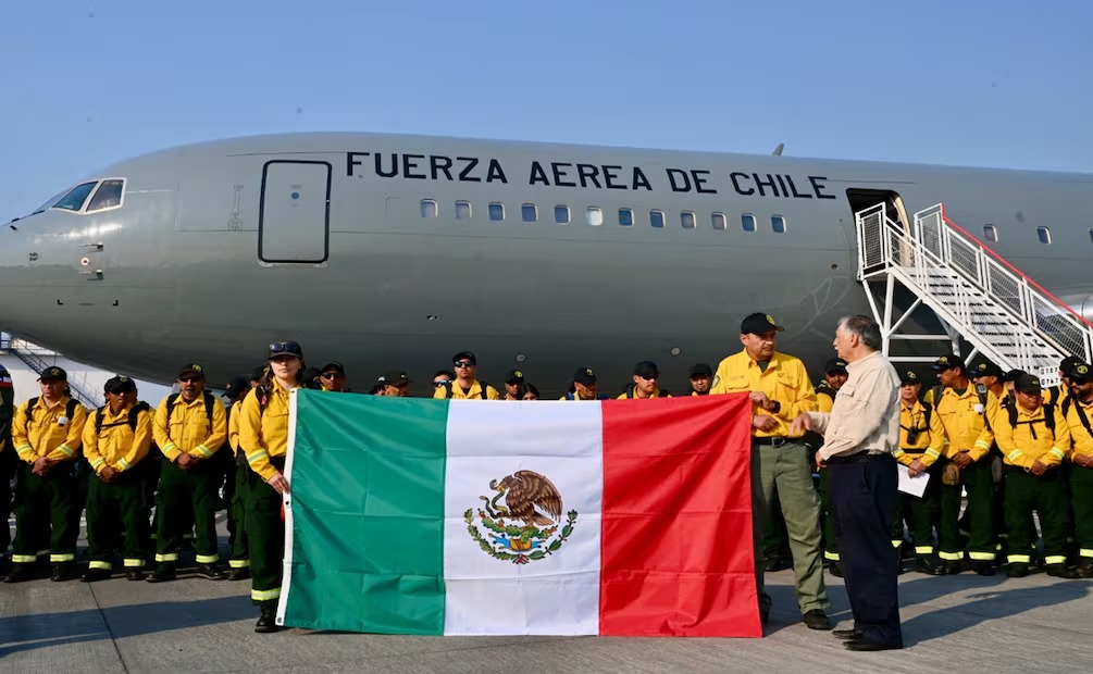 México envía brigadistas y apoyo a Chile ante incendios forestales