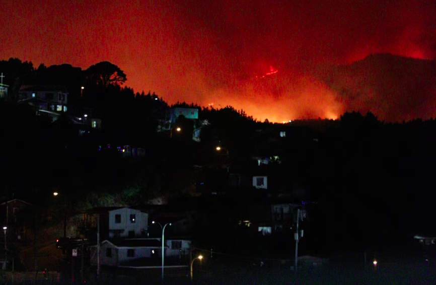 El presidente de Chile declara estado de catástrofe por los incendios forestales