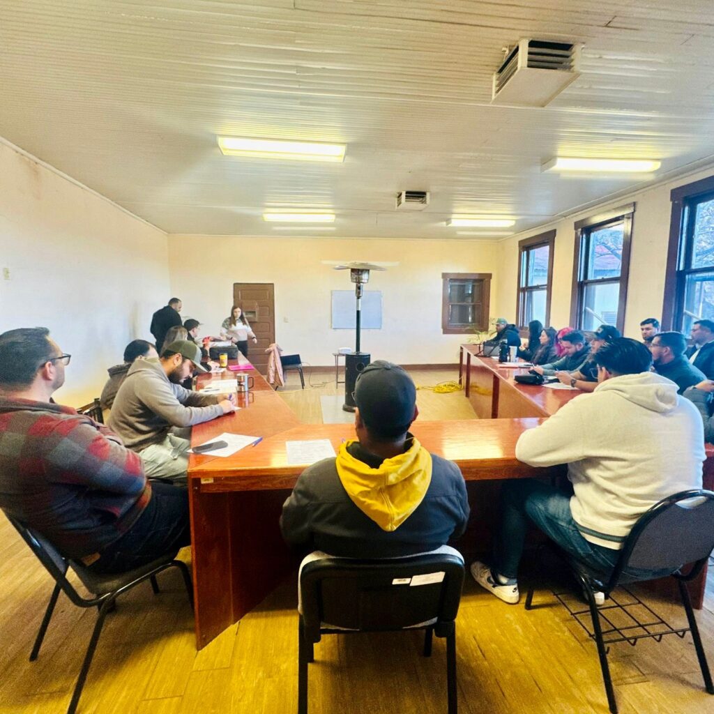 Gobierno de Parral impulsa capacitación en atención al cliente para elevar la calidad del servicio