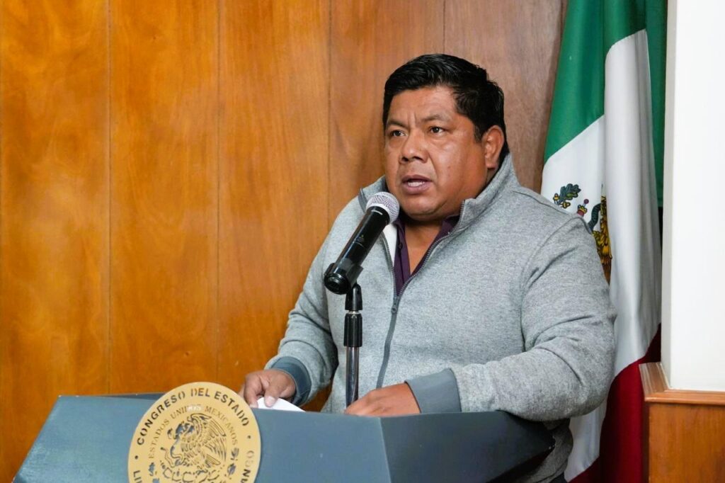 Promueve Bernabé Aguilar Ley de Servicios Inmobiliarios para brindar certeza jurídica