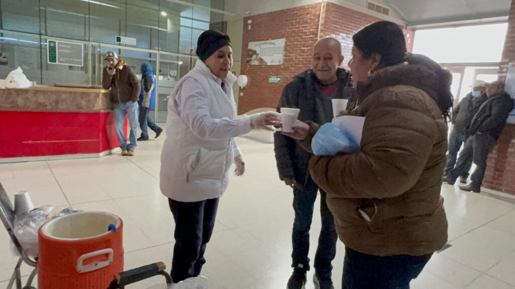 La campaña “Juntos Contra el Frío” mantiene atención directa a quienes más lo necesitan