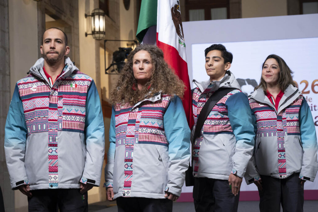 Claudia Sheinbaum lidera histórico abanderamiento Olímpico de Invierno