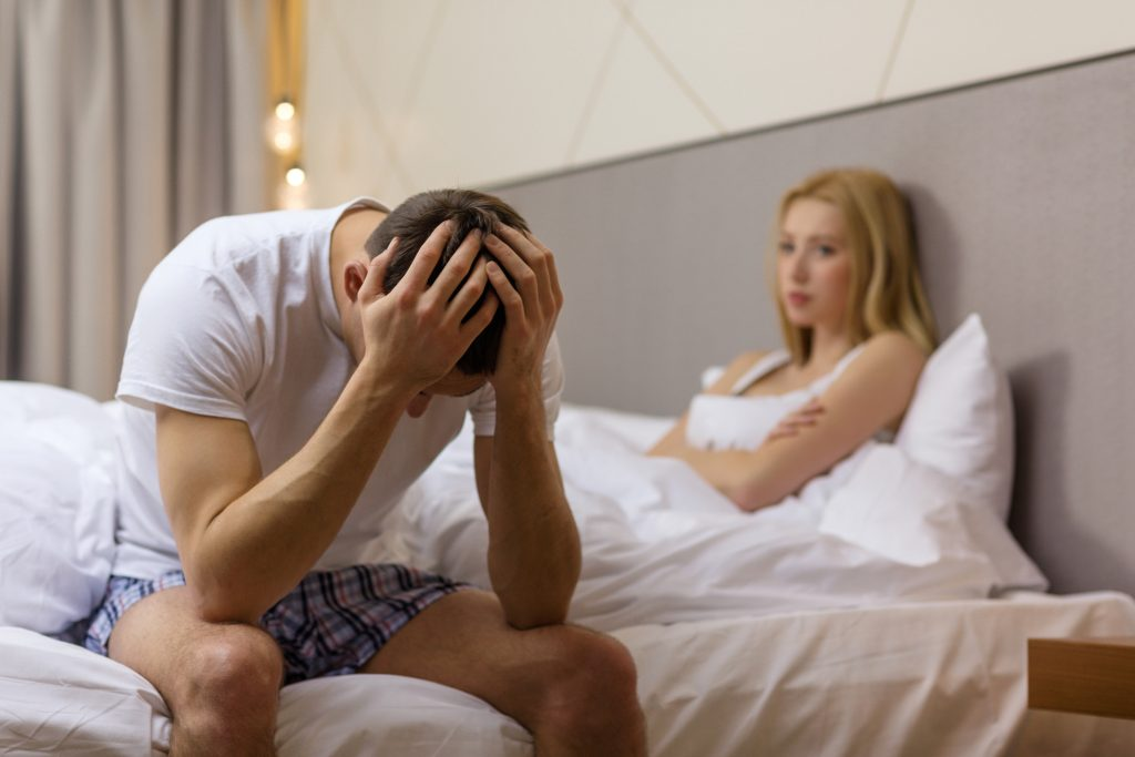 Hablar de disfunción eréctil: cómo afecta la salud de tu pareja