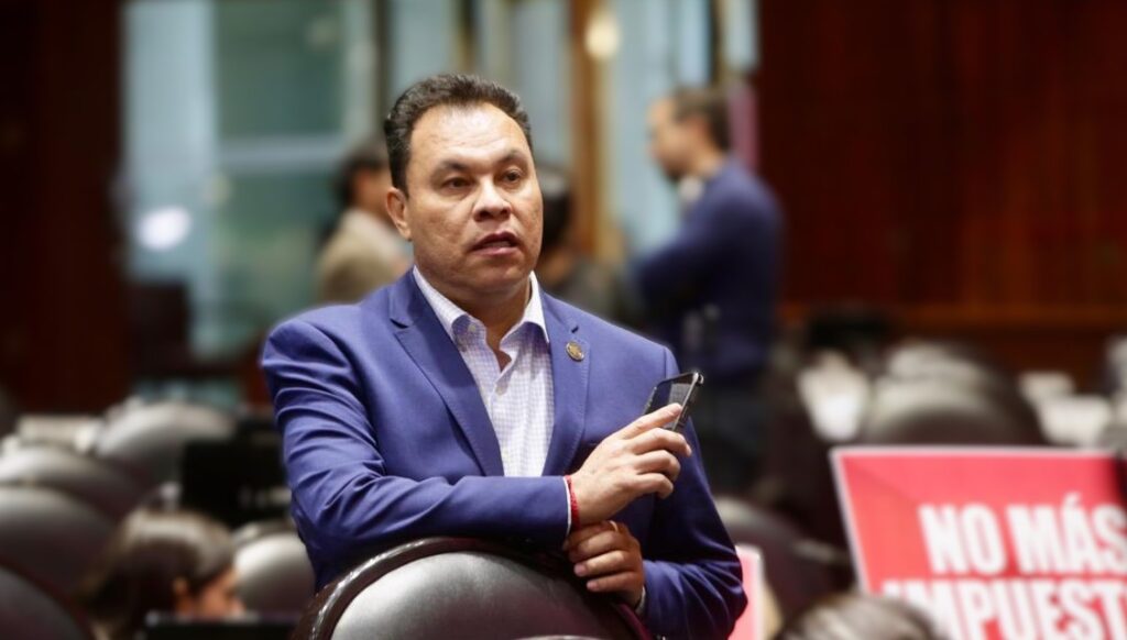 “En política, el que respira, aspira”: Arturo Yáñez abre la puerta a la gubernatura de Durango