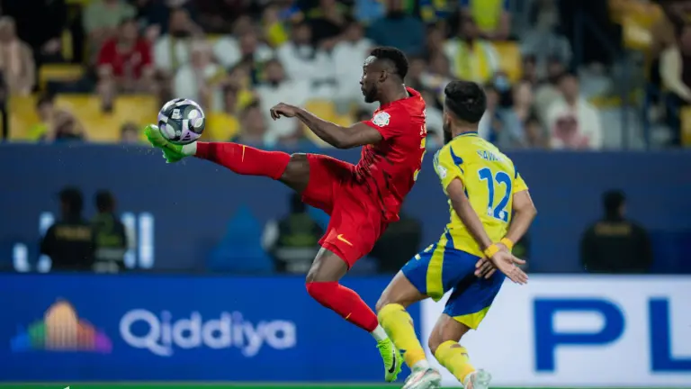 Al-Qadisiya vence a Al-Nassr: Julián Quiñones brilla por encima de CR7