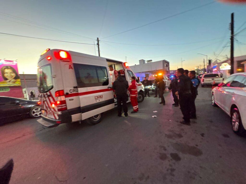 Riña afuera de bar del centro deja un hombre lesionado con arma blanca