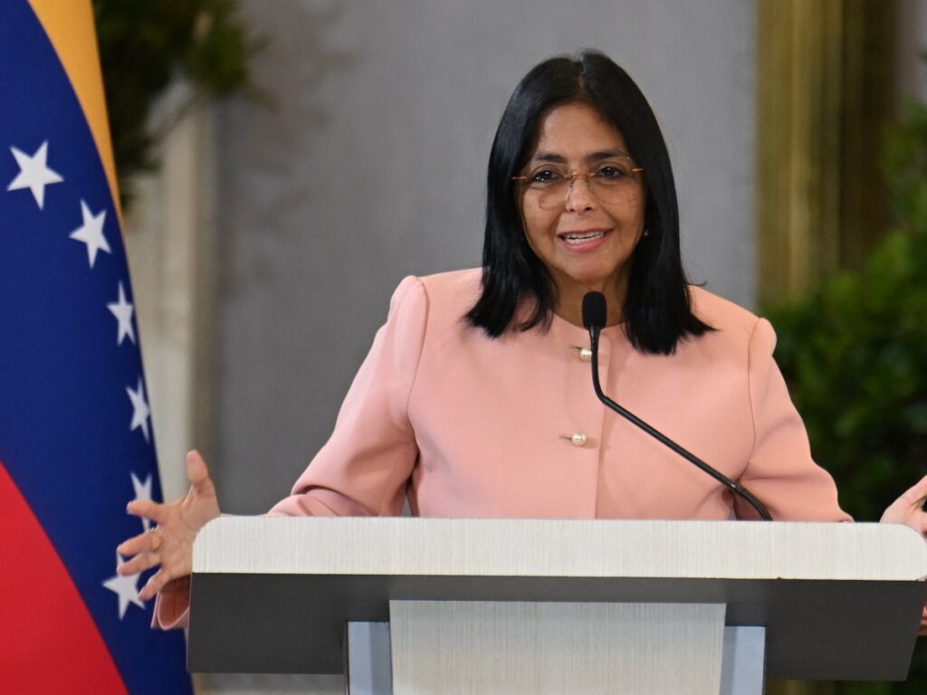 Delcy Rodríguez será la primera mujer comandante en jefe de la Fuerza Armada de Venezuela