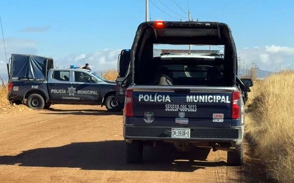 Hallan a dos hombres ejecutados en brecha rumbo al Campo 24, en Cuauhtémoc