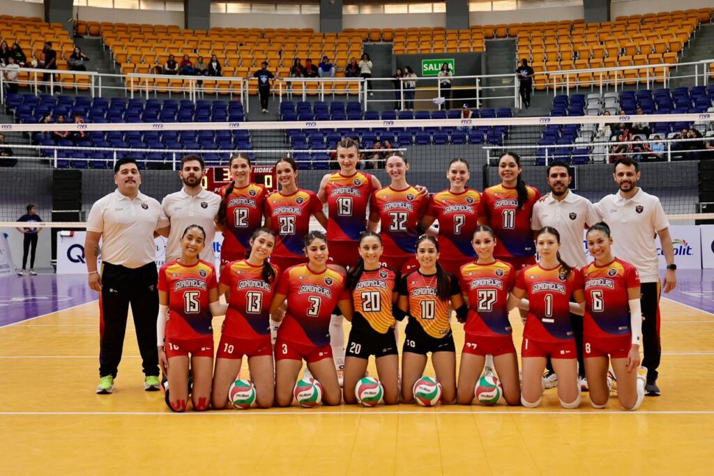 Triunfo de las Coronelas de Durango en su debut profesional