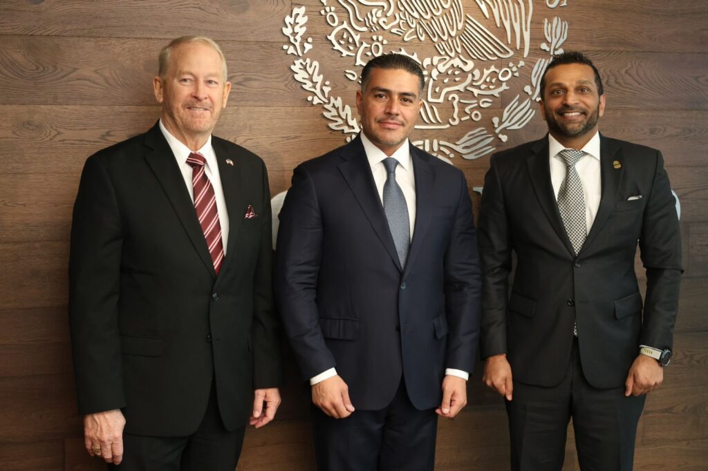 García Harfuch y director del FBI refuerzan cooperación en seguridad bilateral