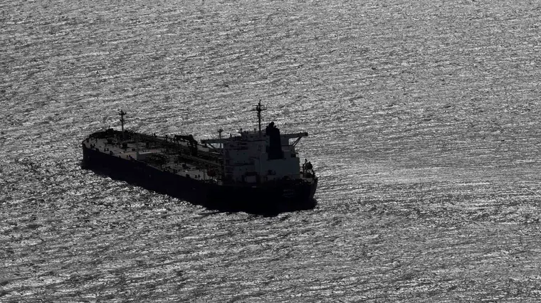 Estados Unidos Incauta Buques Petroleros Vinculados a Venezuela en el Atlántico