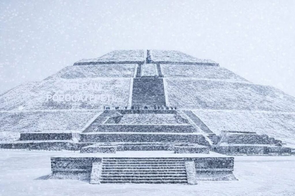 INAH desmiente imágenes de granizada atípica en Teotihuacán