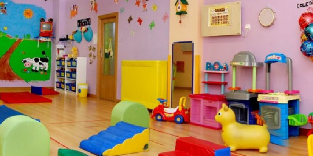 VIDEO: Maestras golpean y se burlan de bebés en estancia infantil