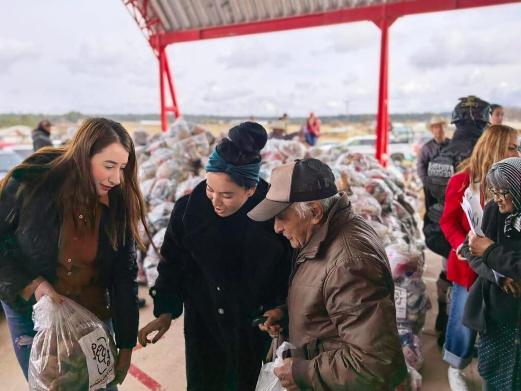 La comunidad de Atascaderos recibe apoyo alimentario