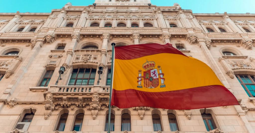 España anuncia proceso para regularizar a 500 mil inmigrantes