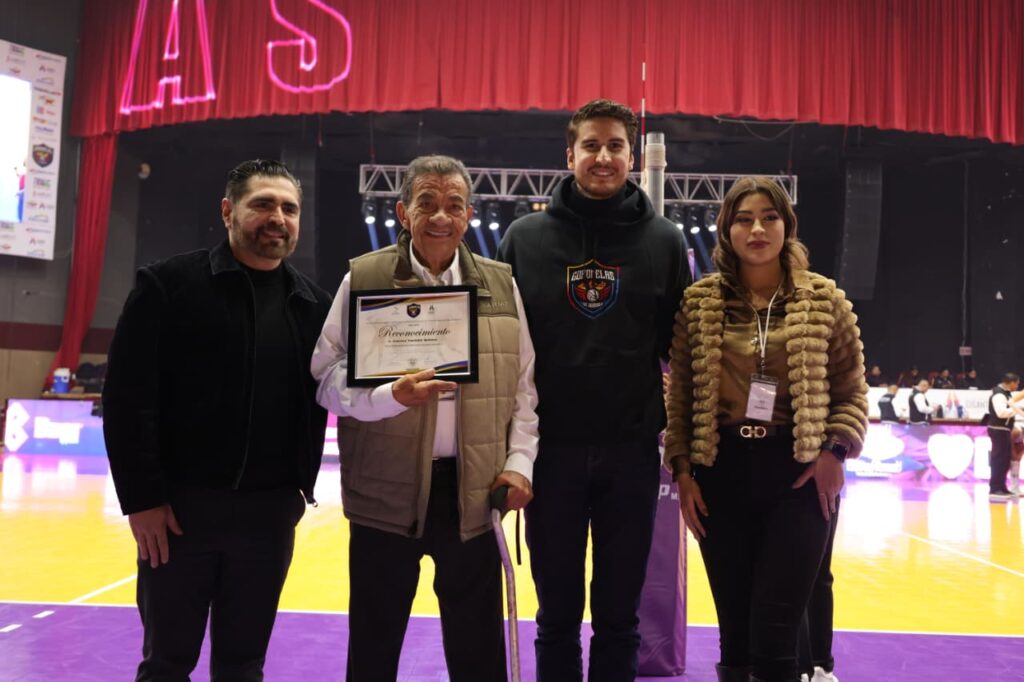Reconocimiento a Francisco ‘Pancholín’ Quiñones: Un Ícono del Deporte Duranguense