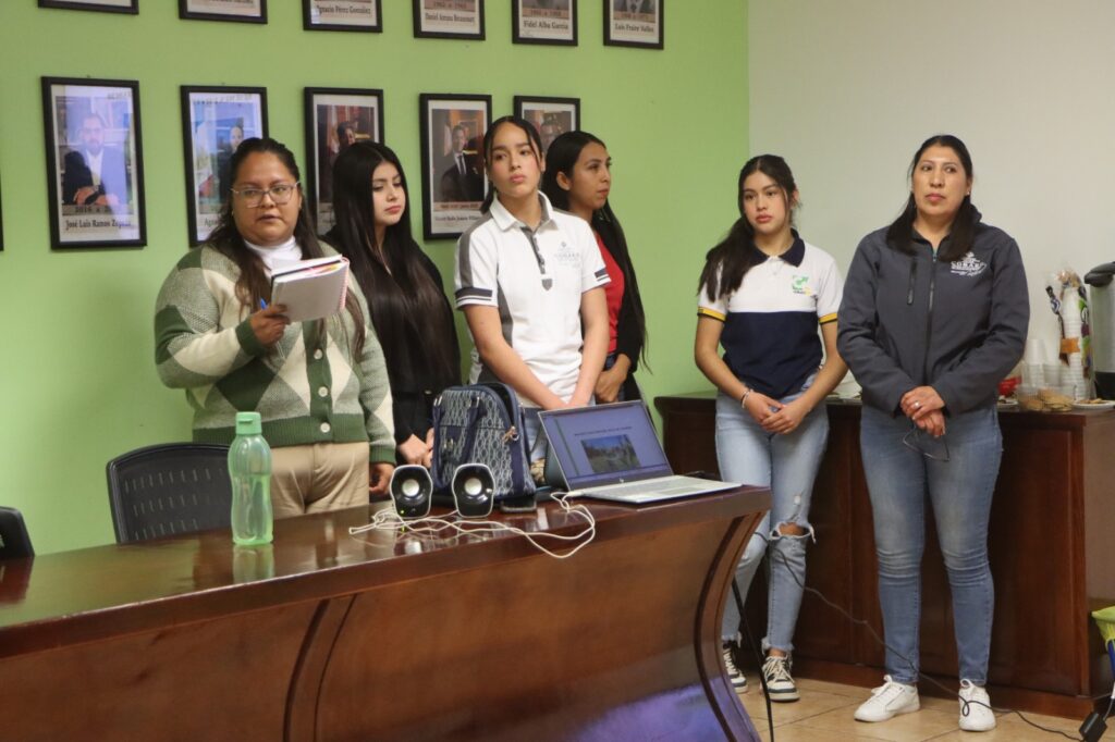 Estudiantes del COBAED impulsan turismo cultural en Guadalupe Victoria