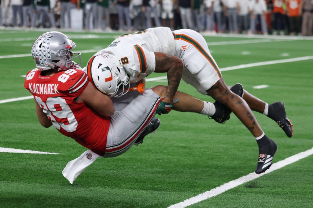 Miami Hurricanes vence a Ohio State en el Cotton Bowl