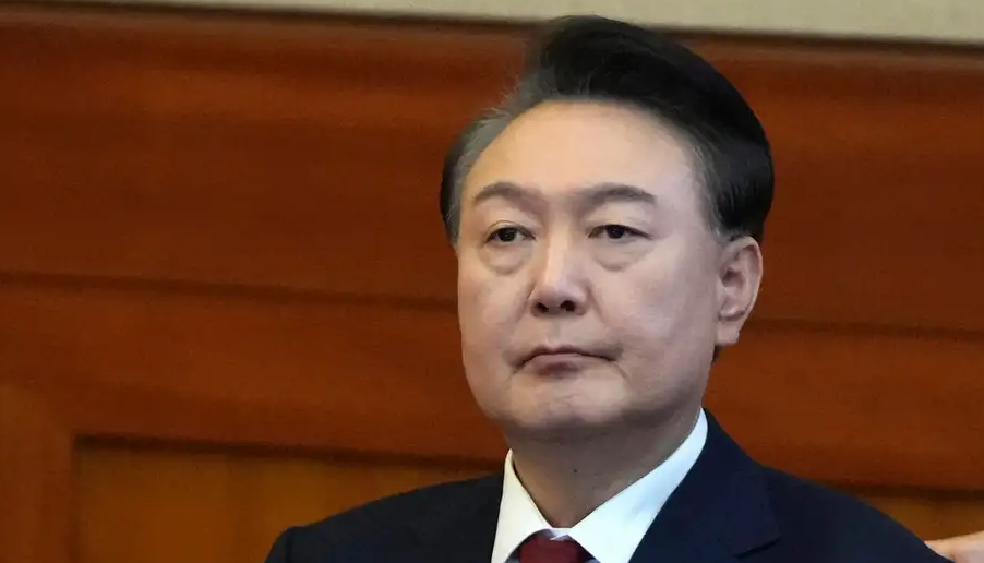 Expresidente coreano Yoon Suk Yeol condenado a prisión por obstrucción a la justicia