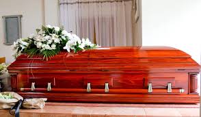 Fue declarada muerta y encontrada con vida en una funeraria