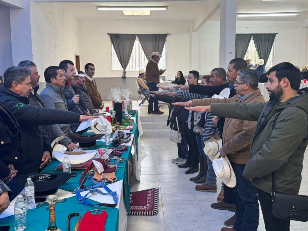 “Chito” Lechuga asume la dirigencia de los ganaderos en Santiago