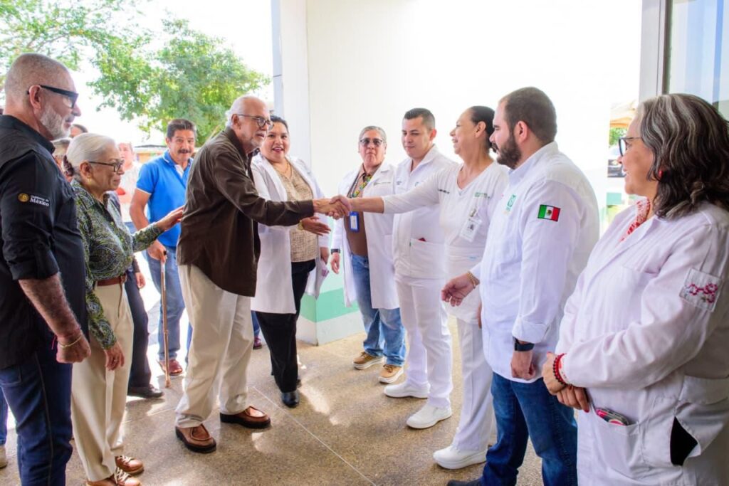 Supervisan MANQ y BEM los avances en las áreas quirúrgicas del Hospital Comunitario de Compostela