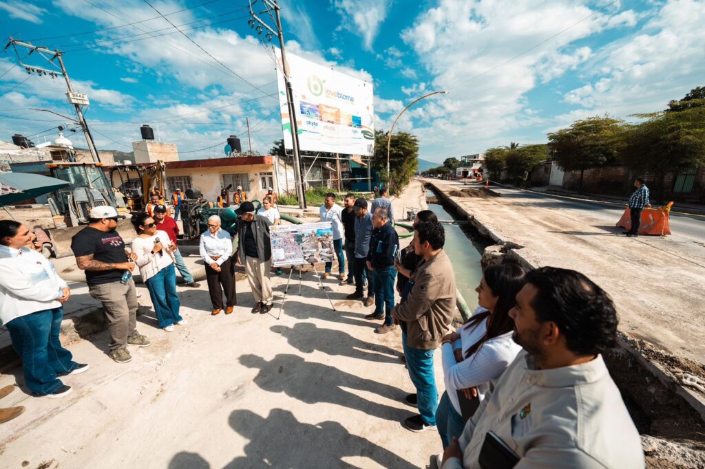 Gobernador Navarro constató la conclusión del sistema de drenaje y del colector sanitario en la colonia oriental de Tepic
