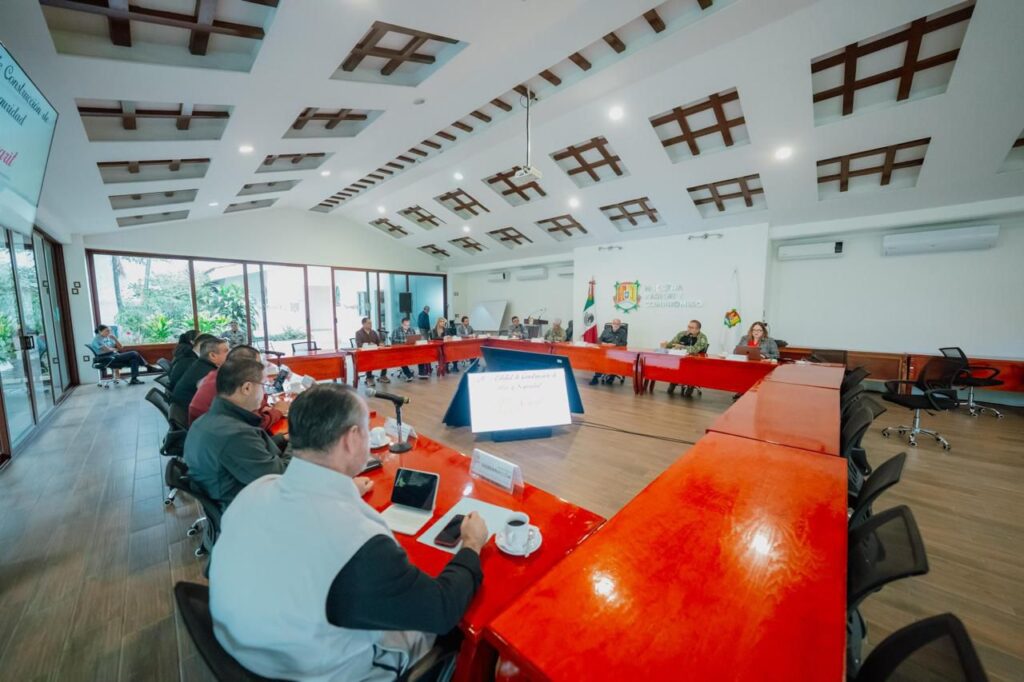 Gobernador Miguel Ángel Navarro da seguimiento a resultados de seguridad en sesión de la Mesa Estatal de Paz y Seguridad