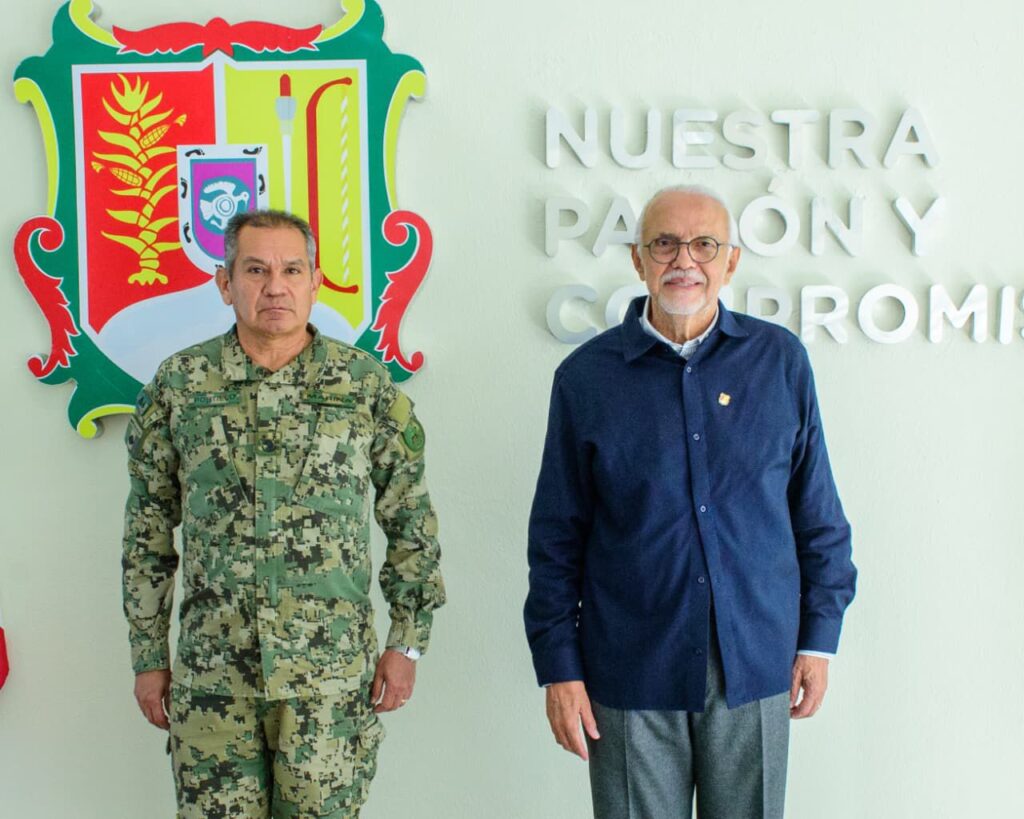 Nuevo comandante de la Décima Zona Naval, con sede en San Blas,  Vicealmirante C.G.D.E.M. Miguel Ángel García Portillo