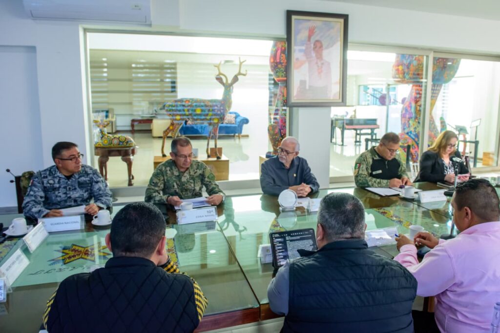 La Mesa Estatal de Construcción de Paz y Seguridad reportó la localización y destrucción de plantíos ilícitos en el municipio de Del Nayar
