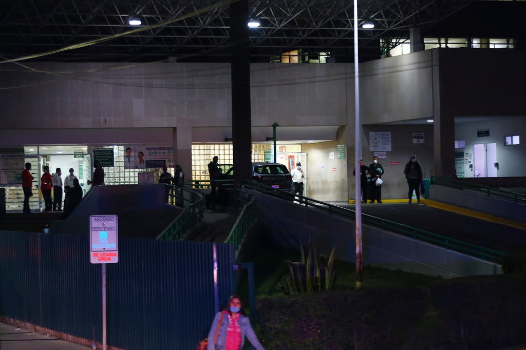 Ingresa al IMSS menor con herida de bala en el estómago