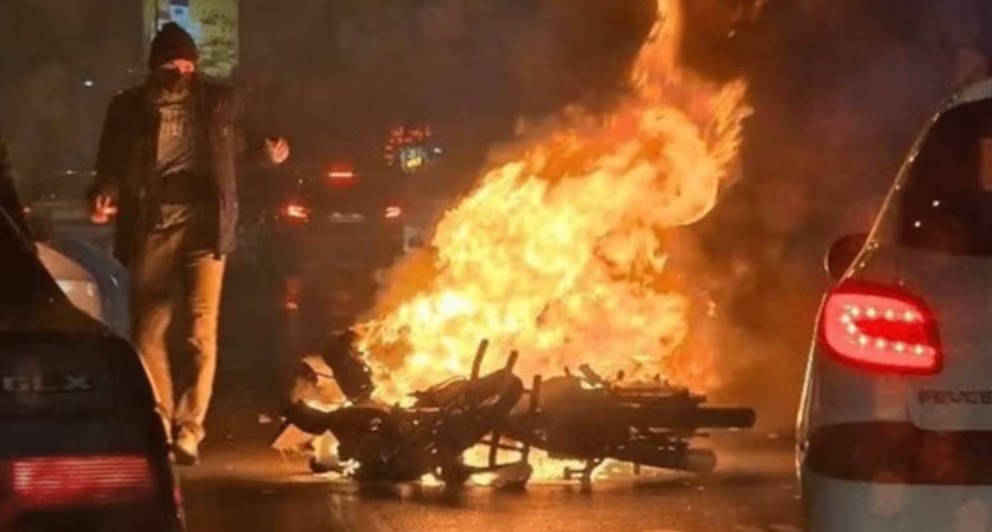 Protestas en Irán dejan 45 muertos y más de 2,000 detenidos