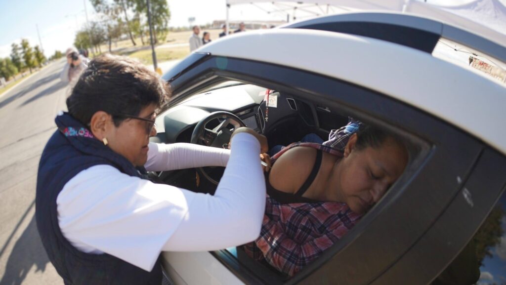 Influenza y neumonía, entre las principales causas de muerte en Durango: Salud llama a vacunarse