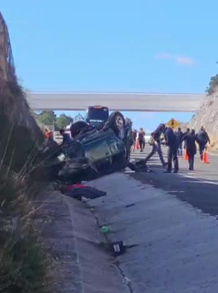 Identifican a los sinaloenses fallecidos en el accidente ocurrido en la Supercarretera a Mazatlán