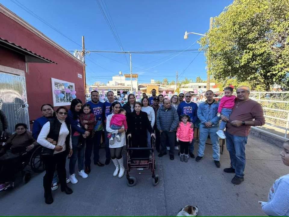 19 años de sonrisas: la familia Díaz Castro mantiene la tradición del Día de Reyes en Santiago