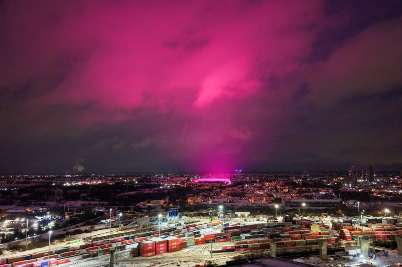 Cielo rosa sobre la nieve: el extraño fenómeno que sorprendió al Reino Unido